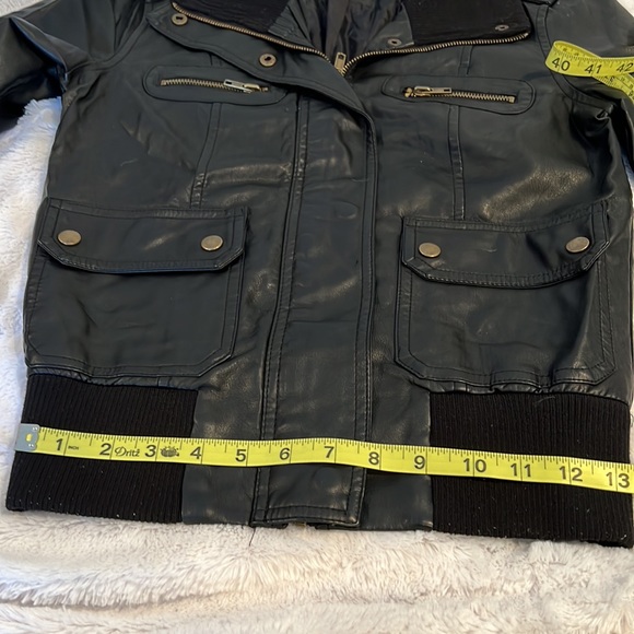 Faux leather bomber jacket size small - Picture 10 of 10